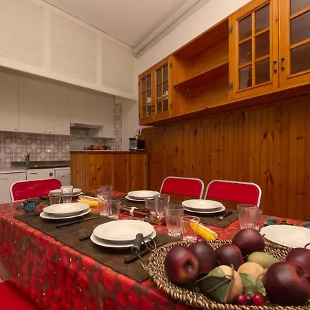 Διαμέρισμα Sleeps 5 Pool Ispra