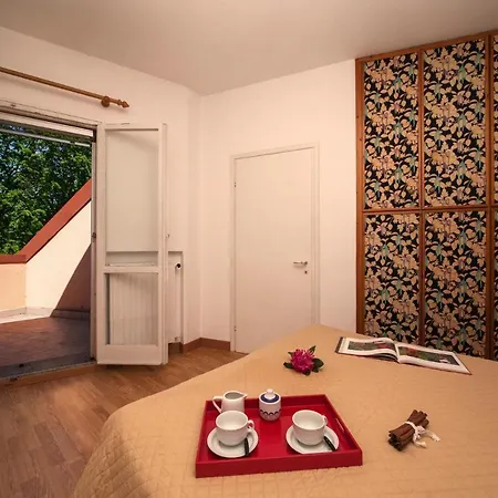 Διαμέρισμα Sleeps 5 Pool